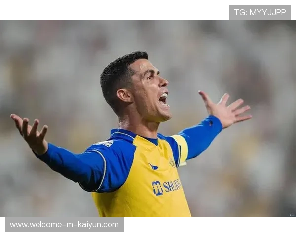 C罗回拉接球后强势推进：极致爆发背后的训练与装备启示